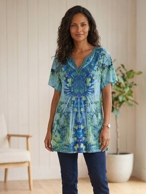 Women’s Blue-Green Tie-Dye V-Neck Tunic Top